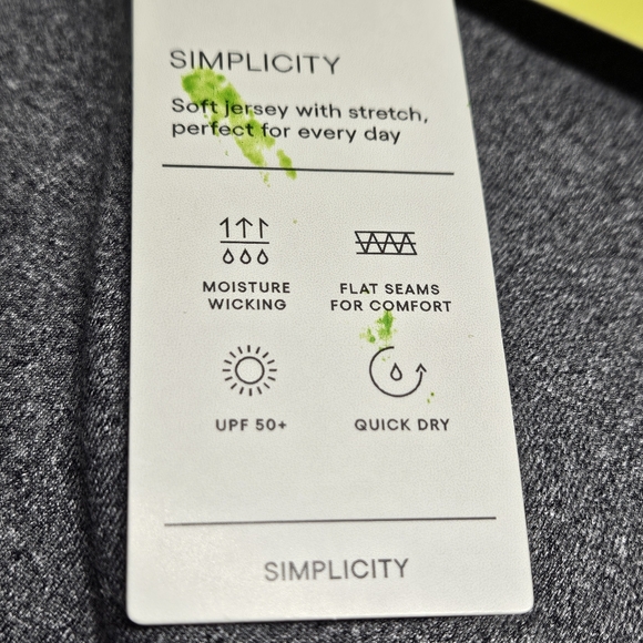 🎗5/$28+🎗All in Motion Mid-Rise Capri Leggings - Picture 6 of 8